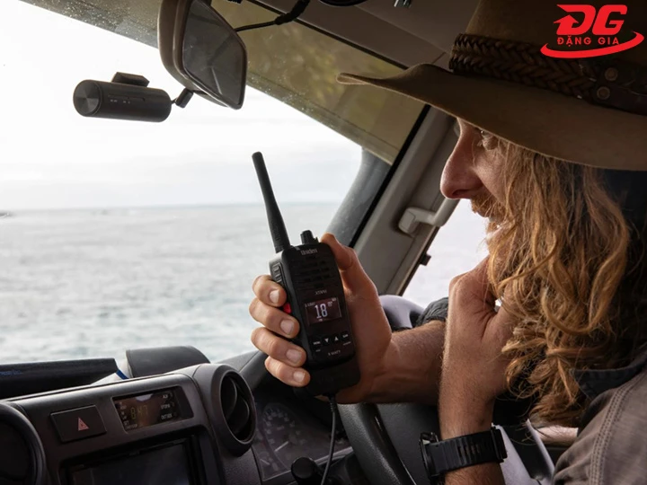 Phạm vi ứng dụng thực tế của máy bộ đàm Uniden