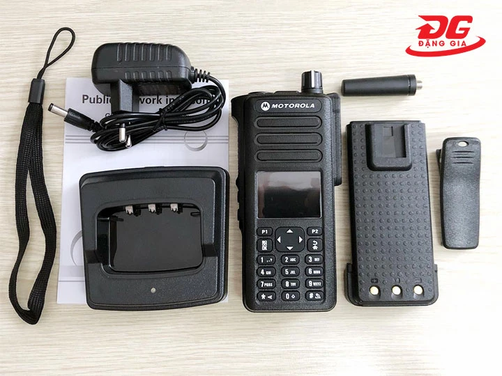 Bộ đàm 20km cầm tay 3G/4G Motorola DP8668