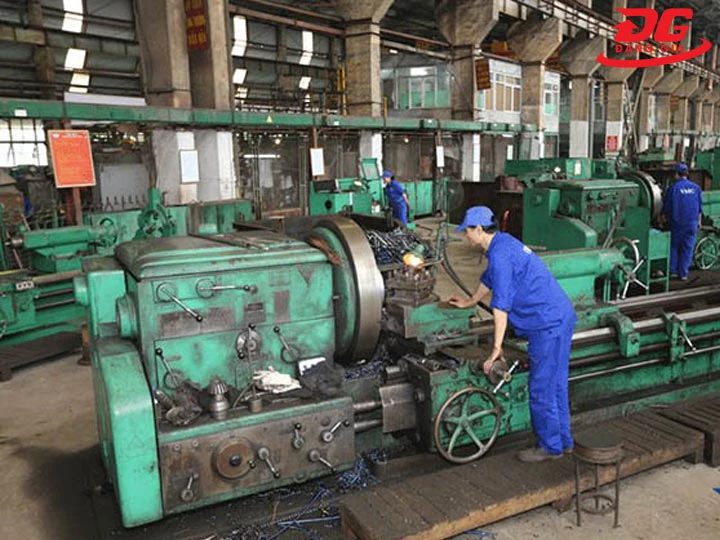 Bụi trong sản xuất ảnh hưởng đến máy móc