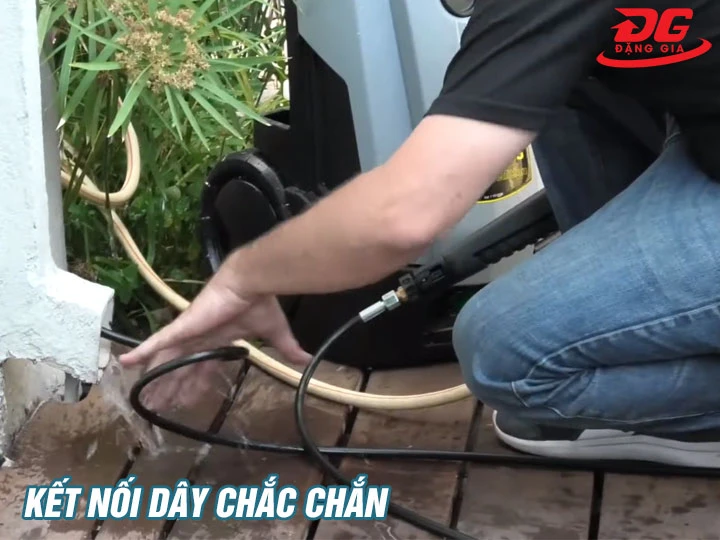 Kết nối nước máy xịt rửa xe Lavor PRIME 165