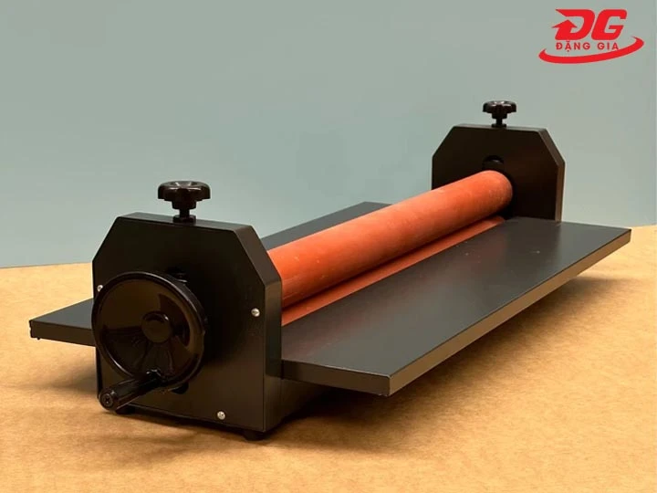 Máy ép plastic cán lạnh