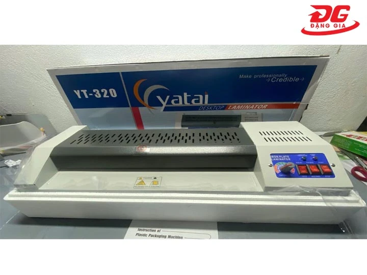 Máy ép plastic nóng - lạnh