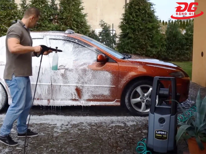 Máy xịt rửa xe Lavor PRIME 165 mạnh mẽ