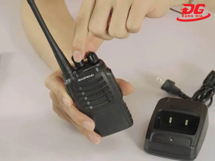 Cách sử dụng bộ đàm 50km