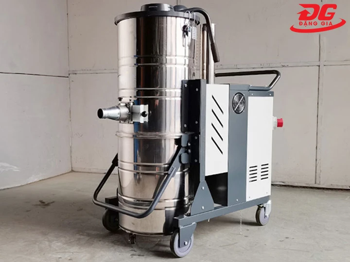Xử lý bụi trong sản xuất bằng máy hút bụi công nghiệp