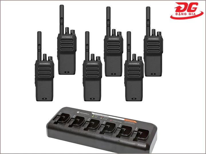 Bộ đàm 6 cái được thiết kế để chịu va đập tốt