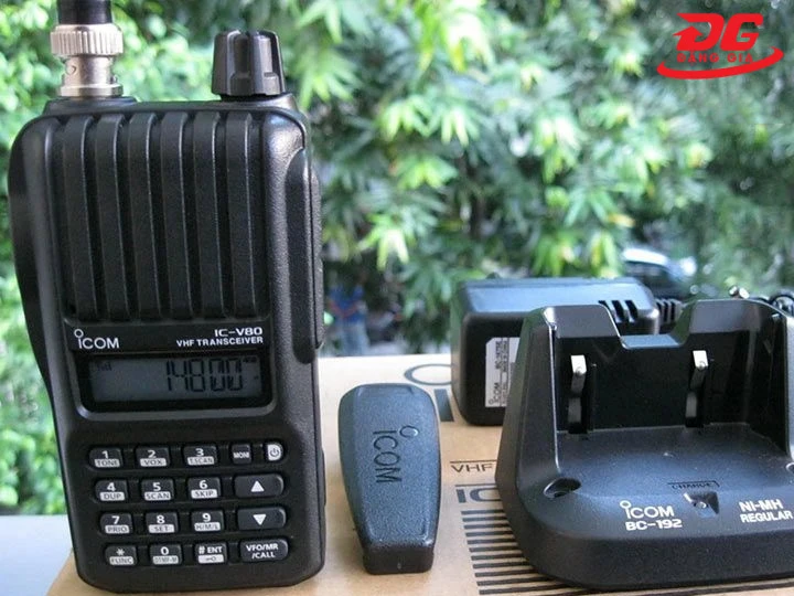 Máy bộ đàm ICOM IC-V80