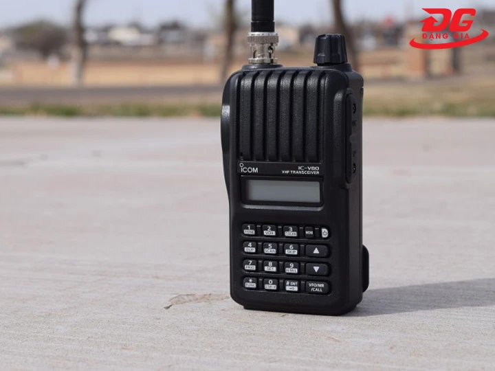 Máy bộ đàm Icom IC-U80