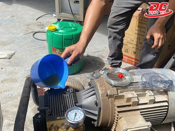 không bảo dưỡng máy rửa xe thường xuyên