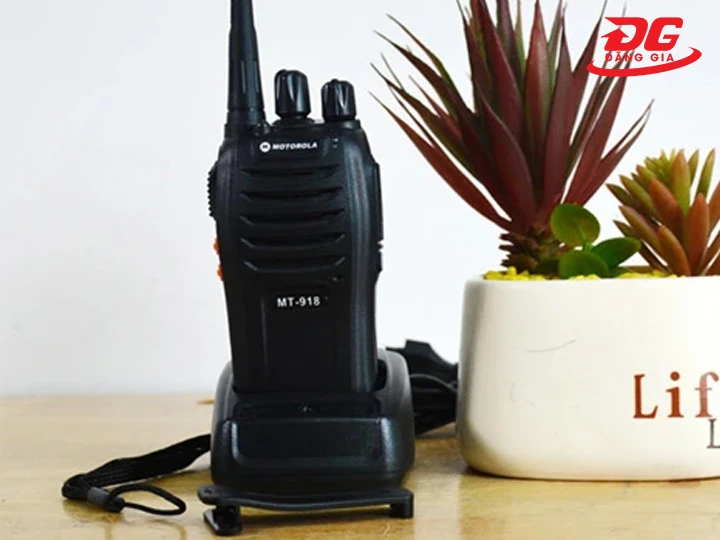 Máy liên lạc chống nước Motorola MT-918