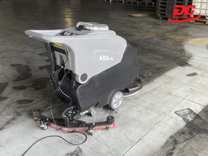 Máy chà sàn A55E: Giải pháp vệ sinh cho nhà xưởng