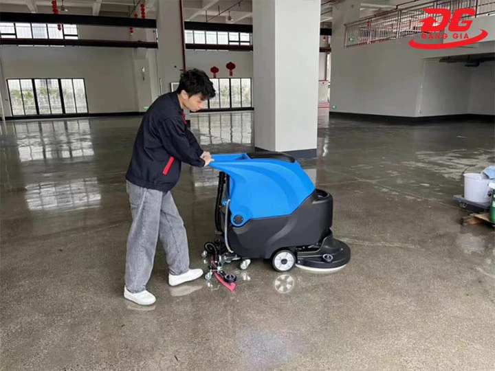 ưu điểm Máy chà sàn Kraffer