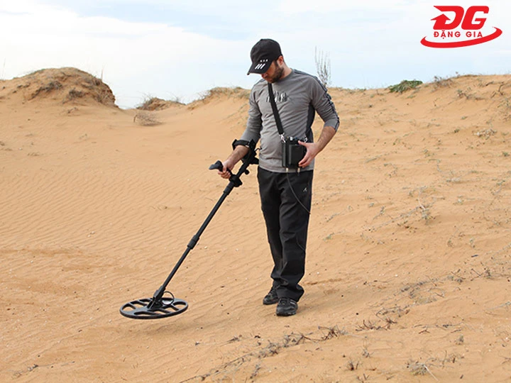 máy dò kim loại sâu nhất Chi phí “chát” và đòi hỏi kỹ năng cao