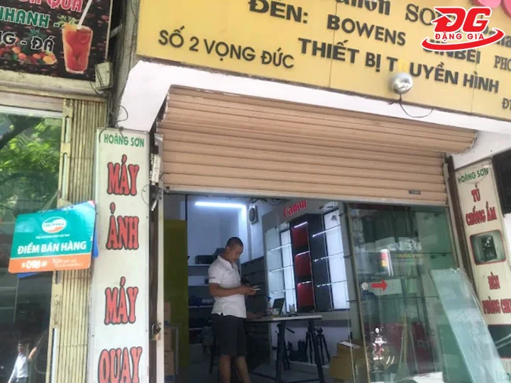 Cửa hàng Hoàng Trọng