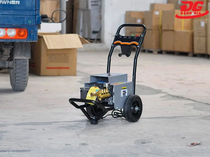  Máy rửa xe Palada PD 80/2.2