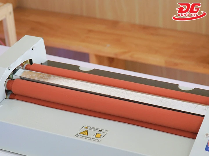 rulo của máy ép plastic