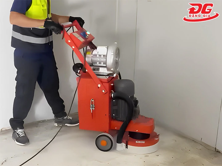 máy mài sàn bê tông SF330 phù hợp nhiều không gian