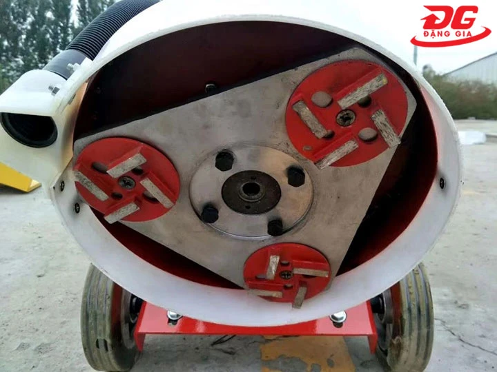 Máy mài sàn hút bụi G330 kém chất lượng