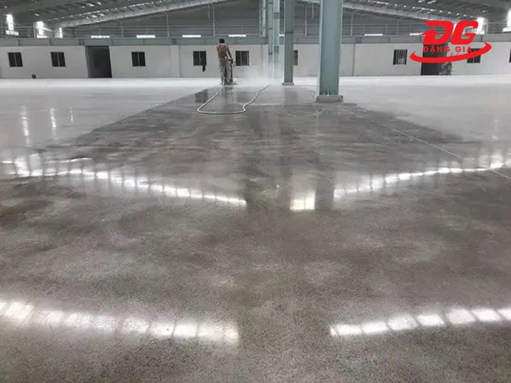 Ứng dụng thực tế của máy mài sàn bê tông G350