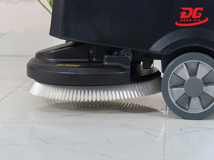 Bàn chà máy chà sàn liên hợp