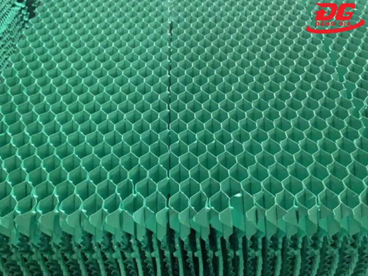 Tấm tản nhiệt PVC H305mm hỗ trợ lưu thông không khí