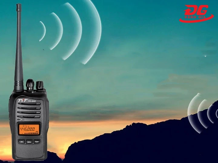 bộ đàm 100km Liên lạc vươn xa trong mọi địa hình