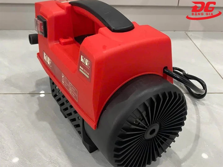 Máy rửa xe Kobe bền bỉ