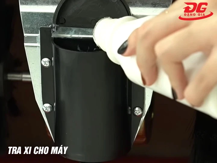 Tra xi cho máy đánh giày gia đình Kid Apus K3