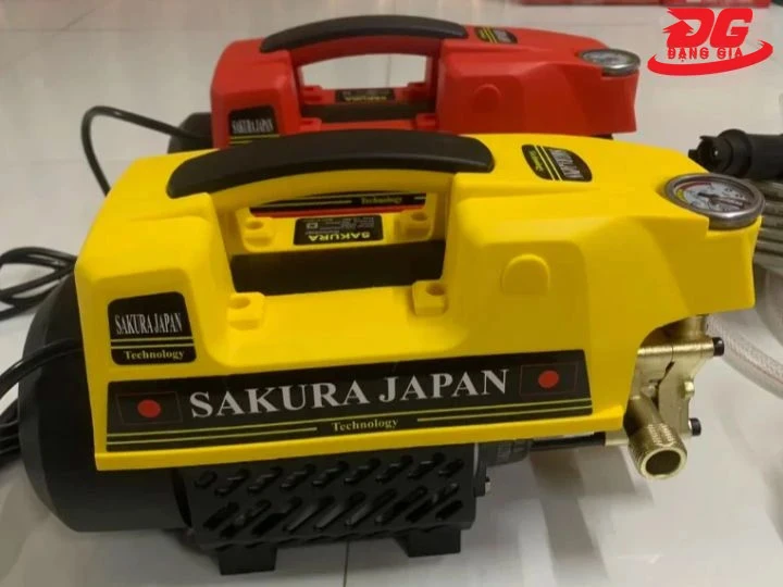 Máy rửa xe Sakura 3800W