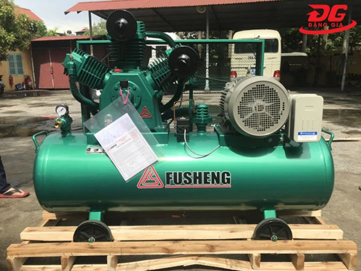 Dùng máy nén khí Fusheng TA120(15HP)