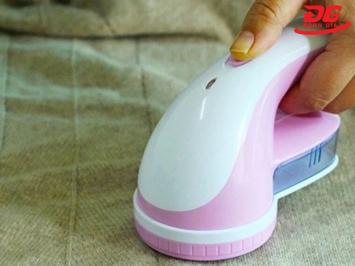 Máy hút bụi quần áo mini