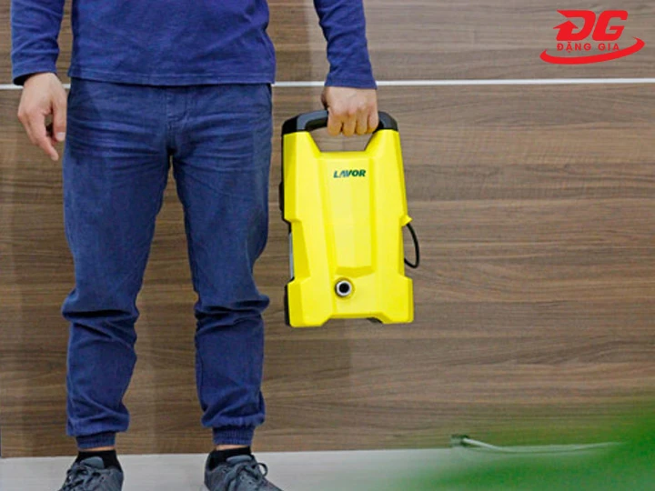 Máy rửa xe Lavor SMART 120