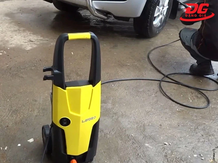 Máy rửa xe Lavor STM 140