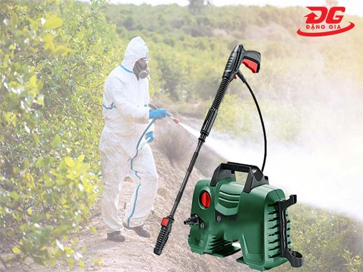 máy rửa xe phun thuốc trừ sâu