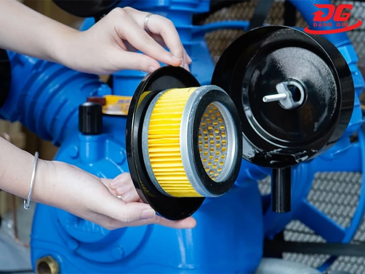 kiểm tra các chi tiết máy nén khí Puma PX-300300 (30HP)