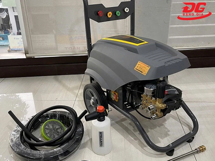 Máy phun rửa xe cao áp Stellato ST-400N