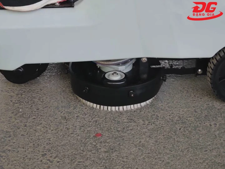 bàn chà máy chà sàn ngồi lái Supper Clean SC 1350