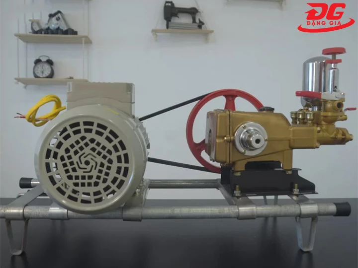 Đặng Gia bán máy rửa xe 1.5HP chính hãng