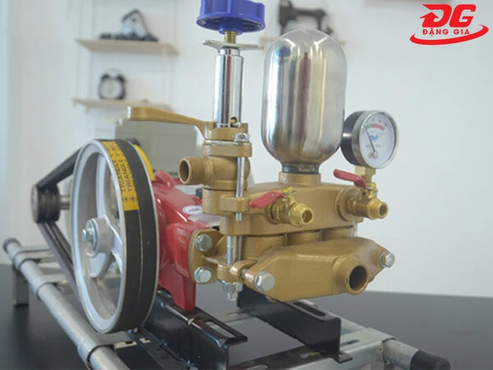 Máy rửa xe 1.5HP Oshima