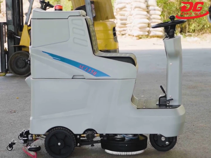 Sổ tay sử dụng máy chà sàn Supper Clean SC 1350