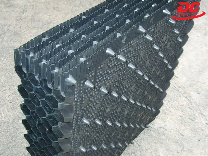 Tấm tản nhiệt tháp LiangChi nhẹ mà bền