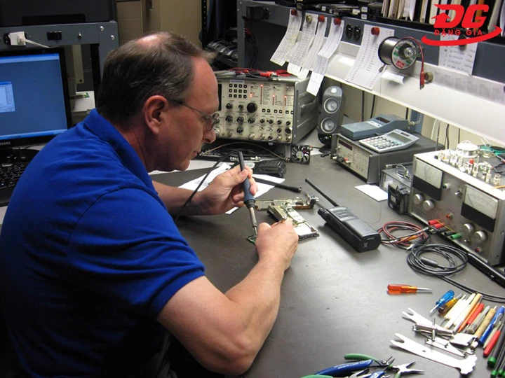 Chi phí sửa bộ đàm