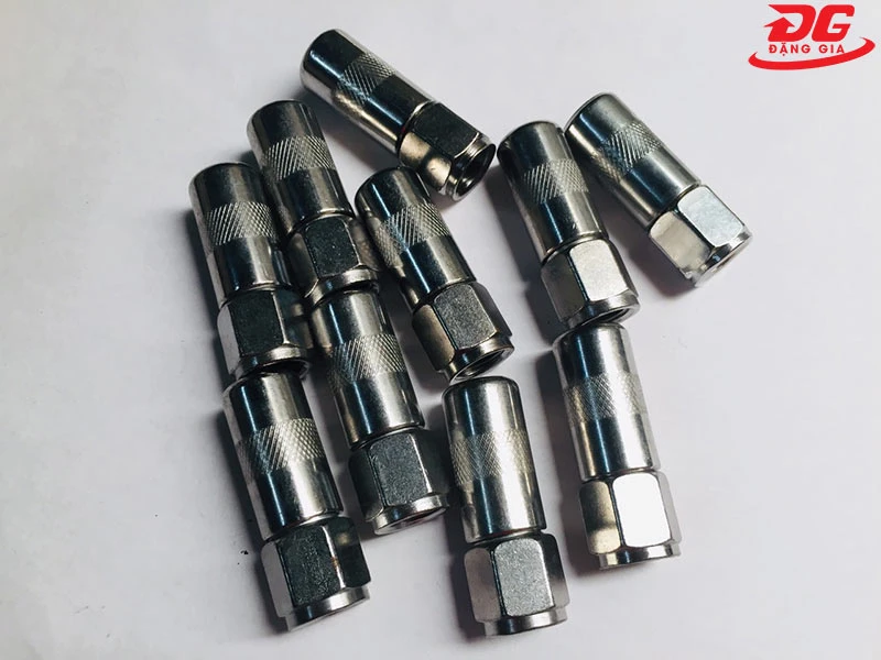 đầu bơm mỡ bò