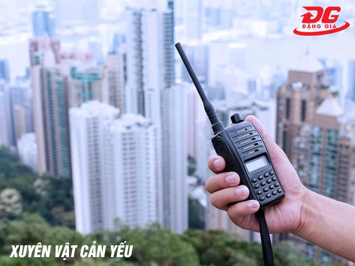 bộ đàm VHF xuyên cản kém