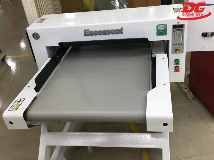 hình ảnh máy dò kim loại Easement