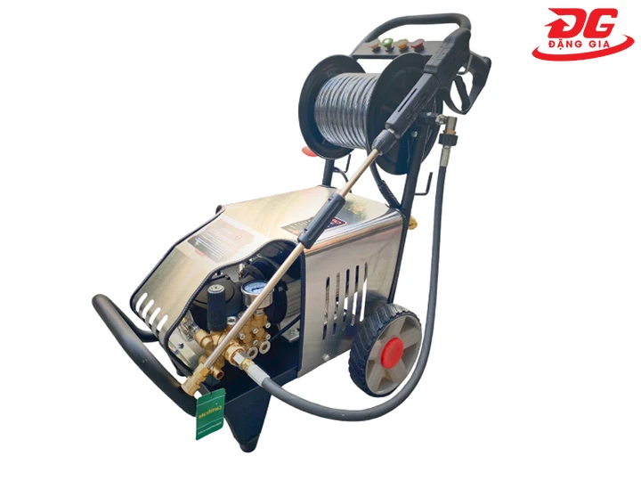 Máy rửa xe Crika 2000Pro