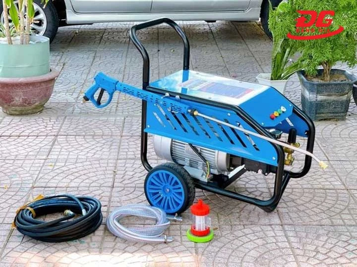 Máy rửa xe Okazune OK3900P áp lực cao 7,5 kw