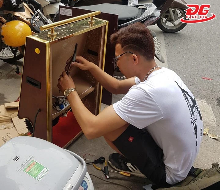 sửa máy đánh giày