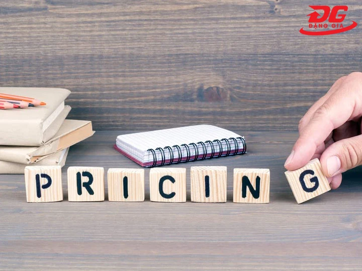 Giá máy rửa xe Ý