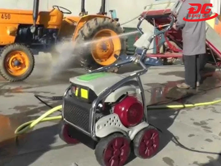 Máy rửa xe của Ý Idrobase